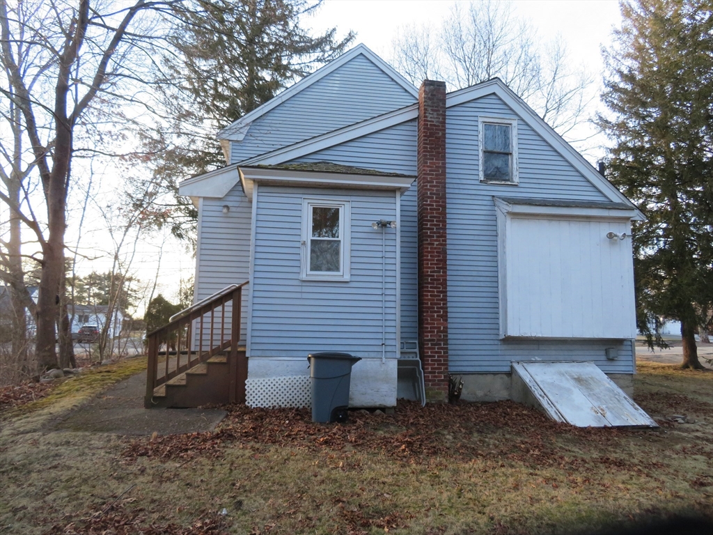 65 Station Street Stoughton, MA 02072 - Photo 4 of 11