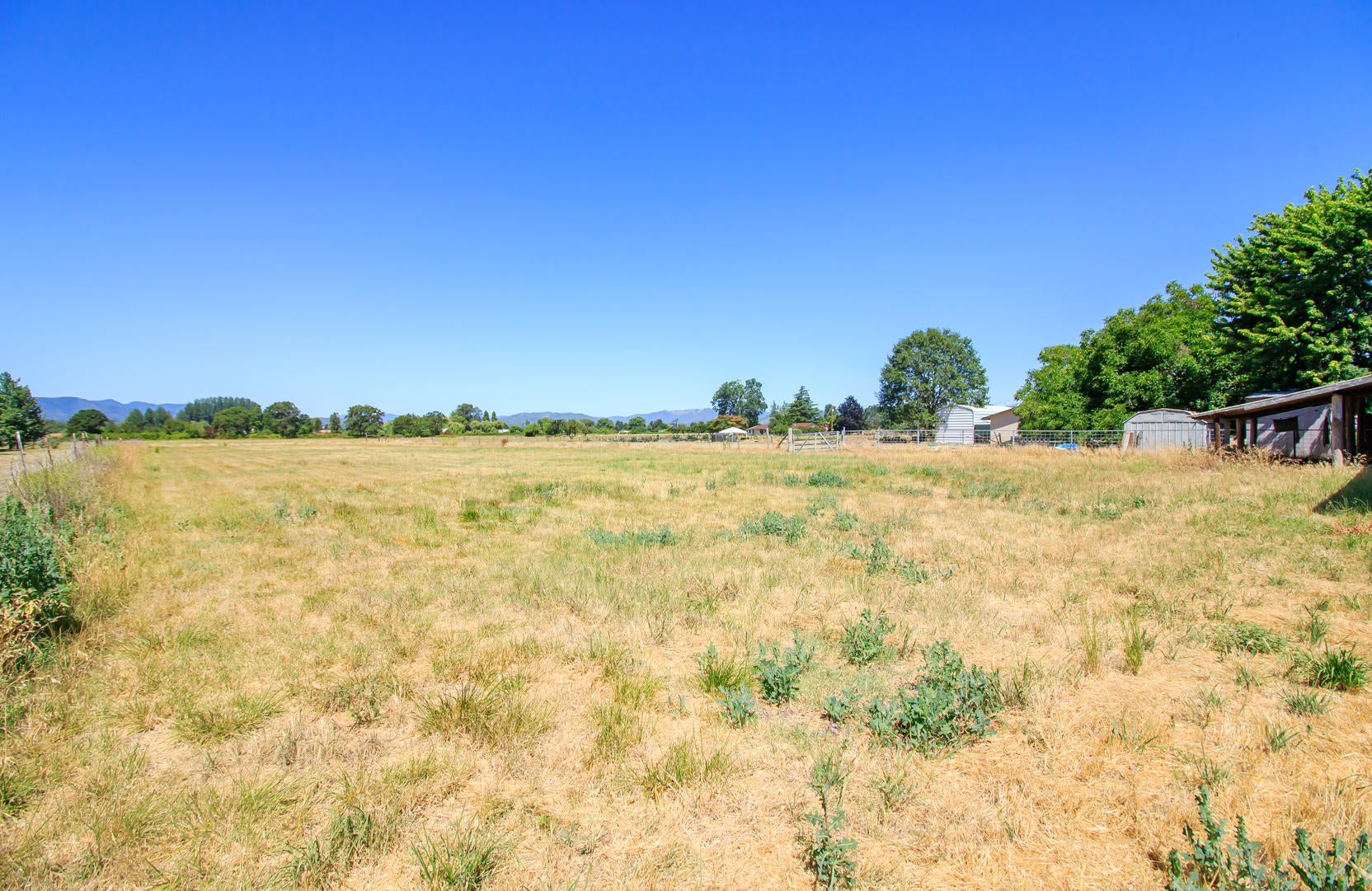 5161 Gebhard Road Central Point, OR 97502 - Photo 23 of 27 23