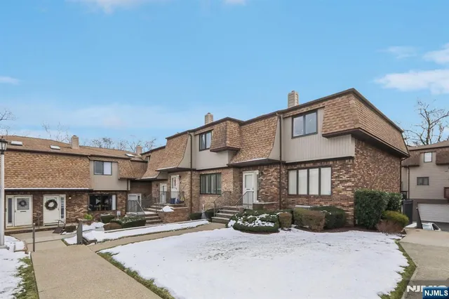 $429,999 | 70 River Road, Unit C003, Clifton, NJ 07014