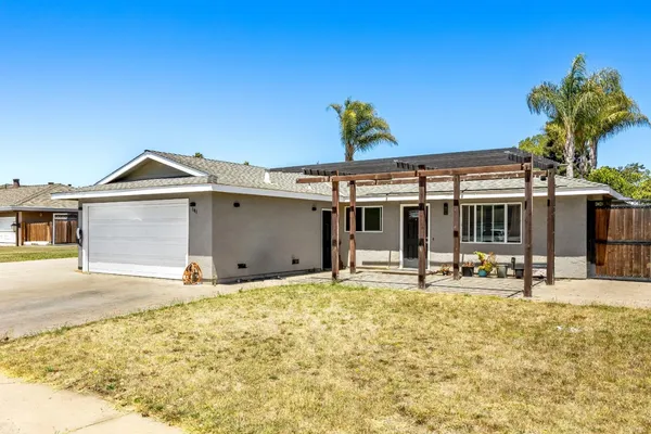 $750,000 | 141 Trinity Avenue, Watsonville, CA 95076