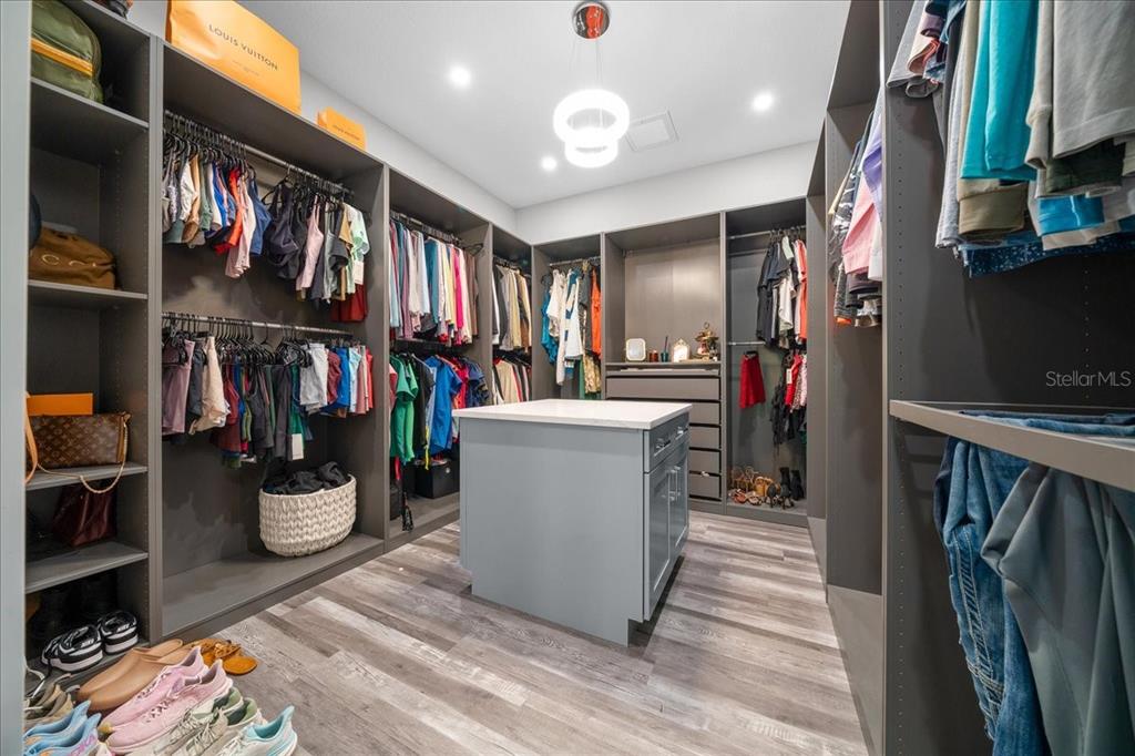 252 Malauka Road Ocklawaha, FL 32179 - Photo 26 of 78 a view of a storage & utility room