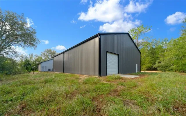 $625,000 | 252 Malauka Road, Ocklawaha, FL 32179