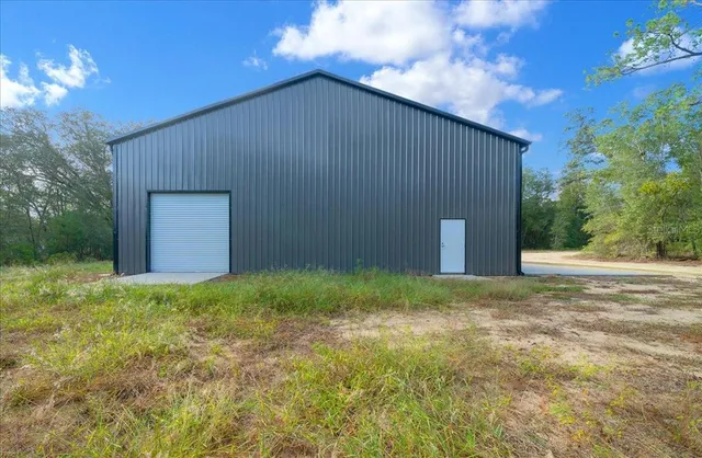 $625,000 | 252 Malauka Road, Ocklawaha, FL 32179