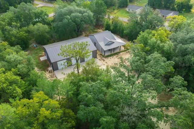 $625,000 | 252 Malauka Road, Ocklawaha, FL 32179