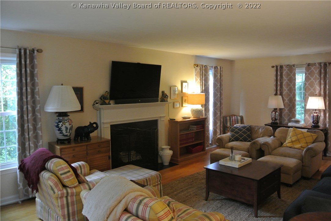 2003 Northwood Road Charleston, WV 25314 - Photo 5 of 12 Gallery Image 5