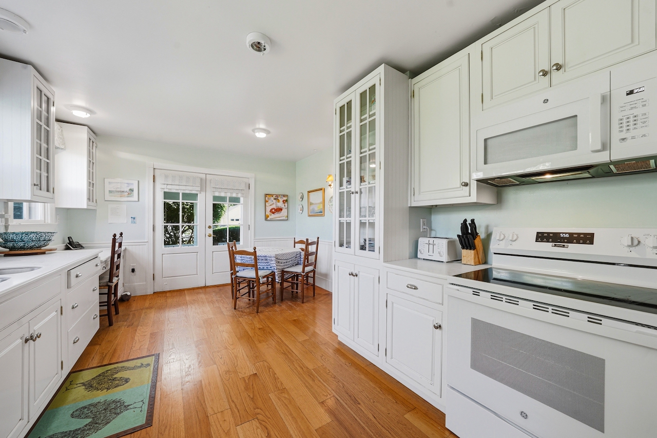 118 South Water Street Edgartown, MA 02539 - Photo 5 of 27