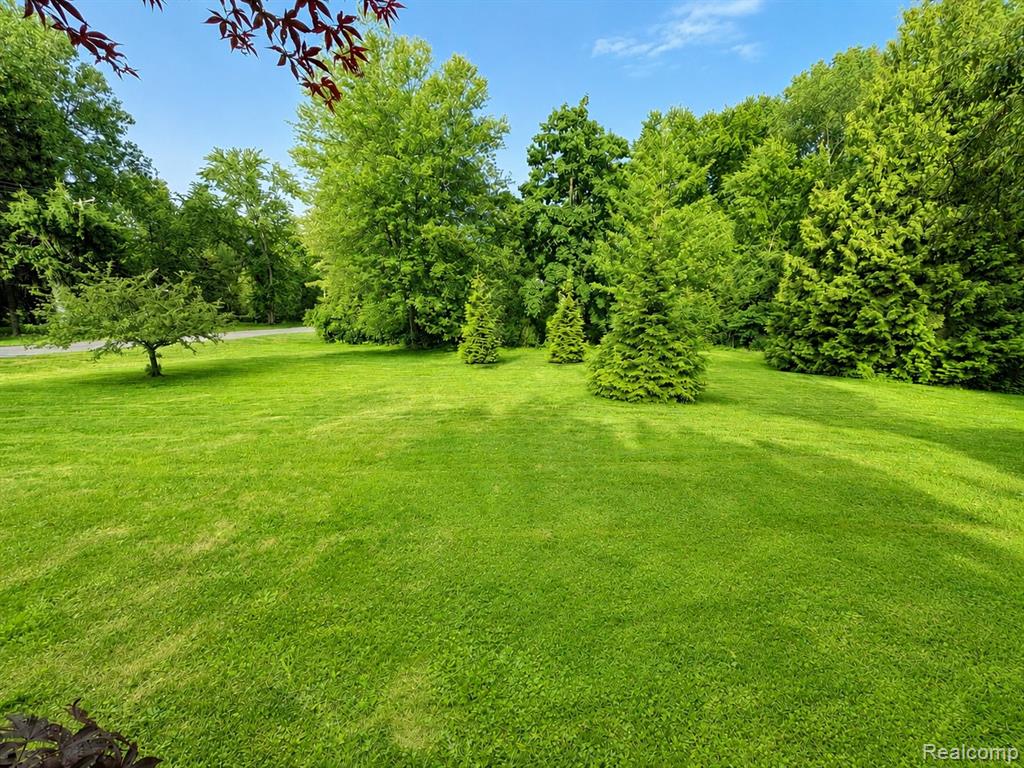 1 Woodcrest Road Rochester Hills, MI 48309 - Photo 1 of 5