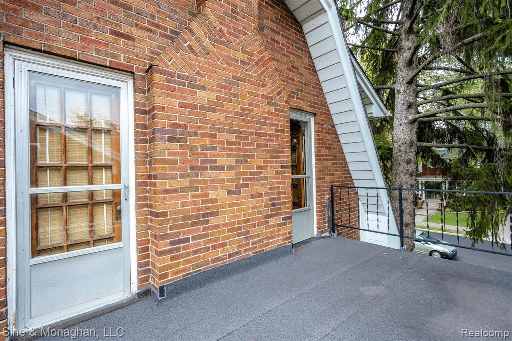 1027 Nottingham Road Grosse Pointe Park, MI 48230 - Photo 29 of 40