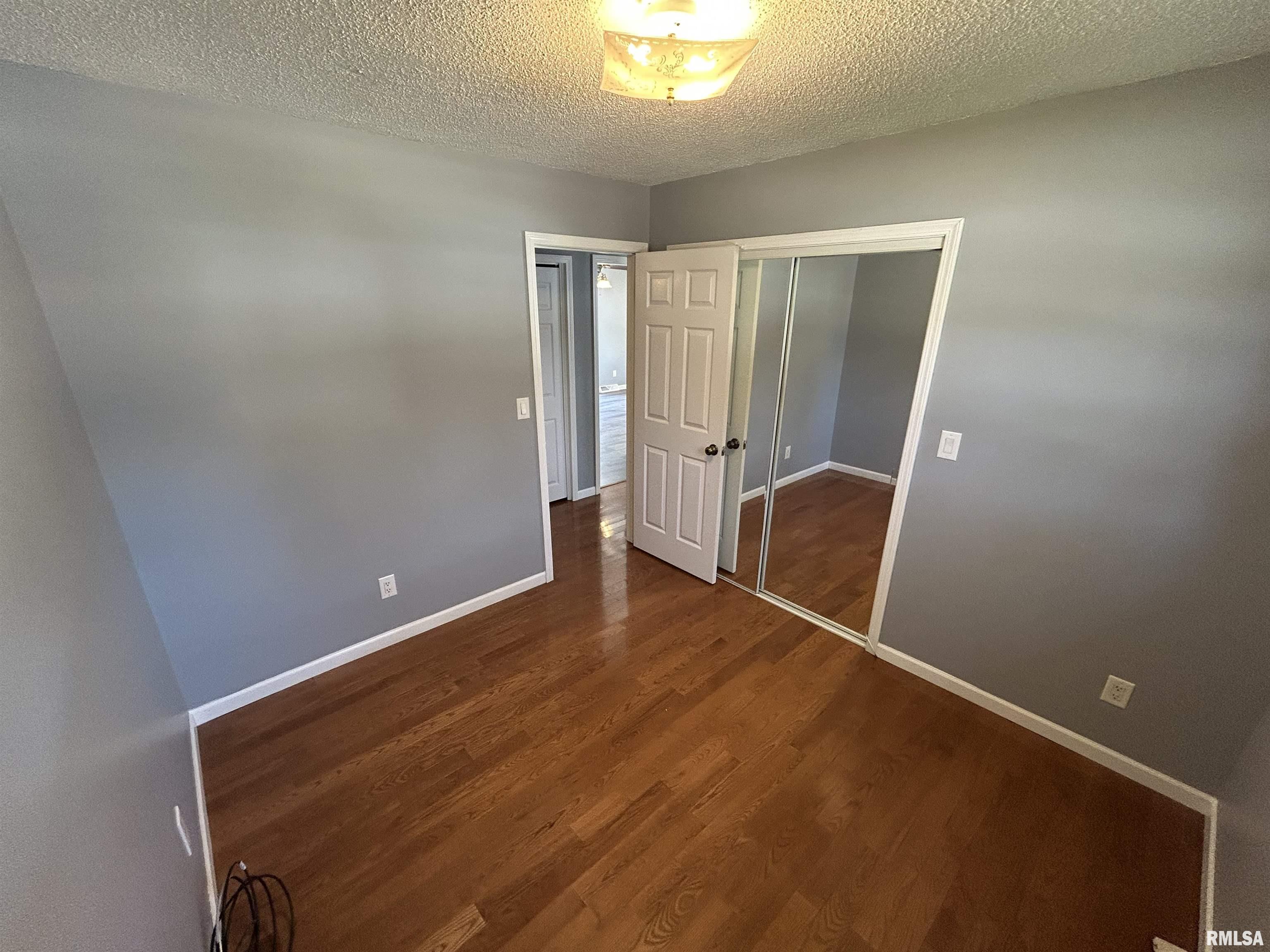 3921 Gooseneck Drive Springfield, IL 62707 - Photo 9 of 27 Gallery Image 9