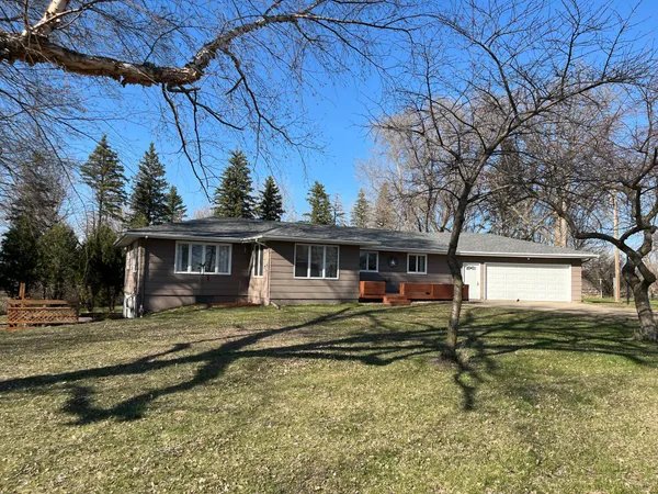 $499,000 | 93306 Highway 71, Windom, MN 56101