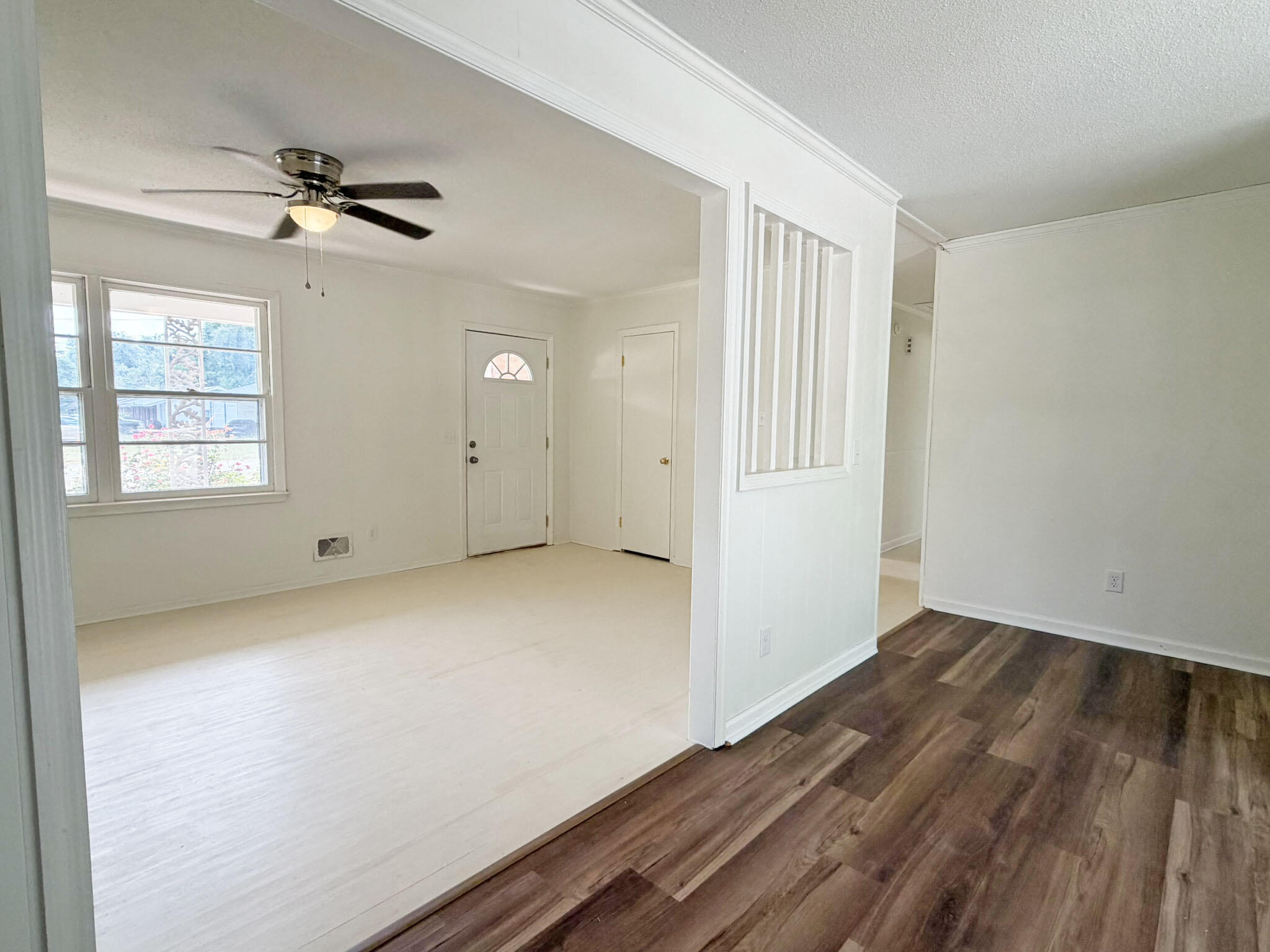 163 Rast Street Sumter, SC 29150 - Photo 8 of 17 lving room 5