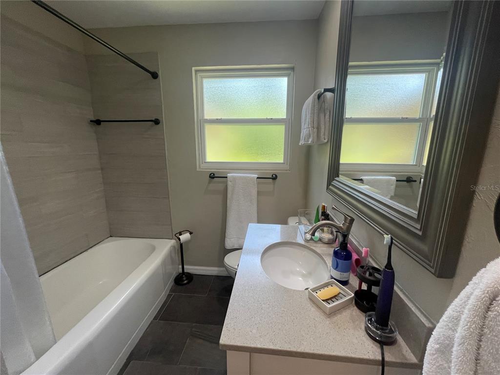 1317 Northwest 4th Street Gainesville, FL 32601 - Photo 13 of 19