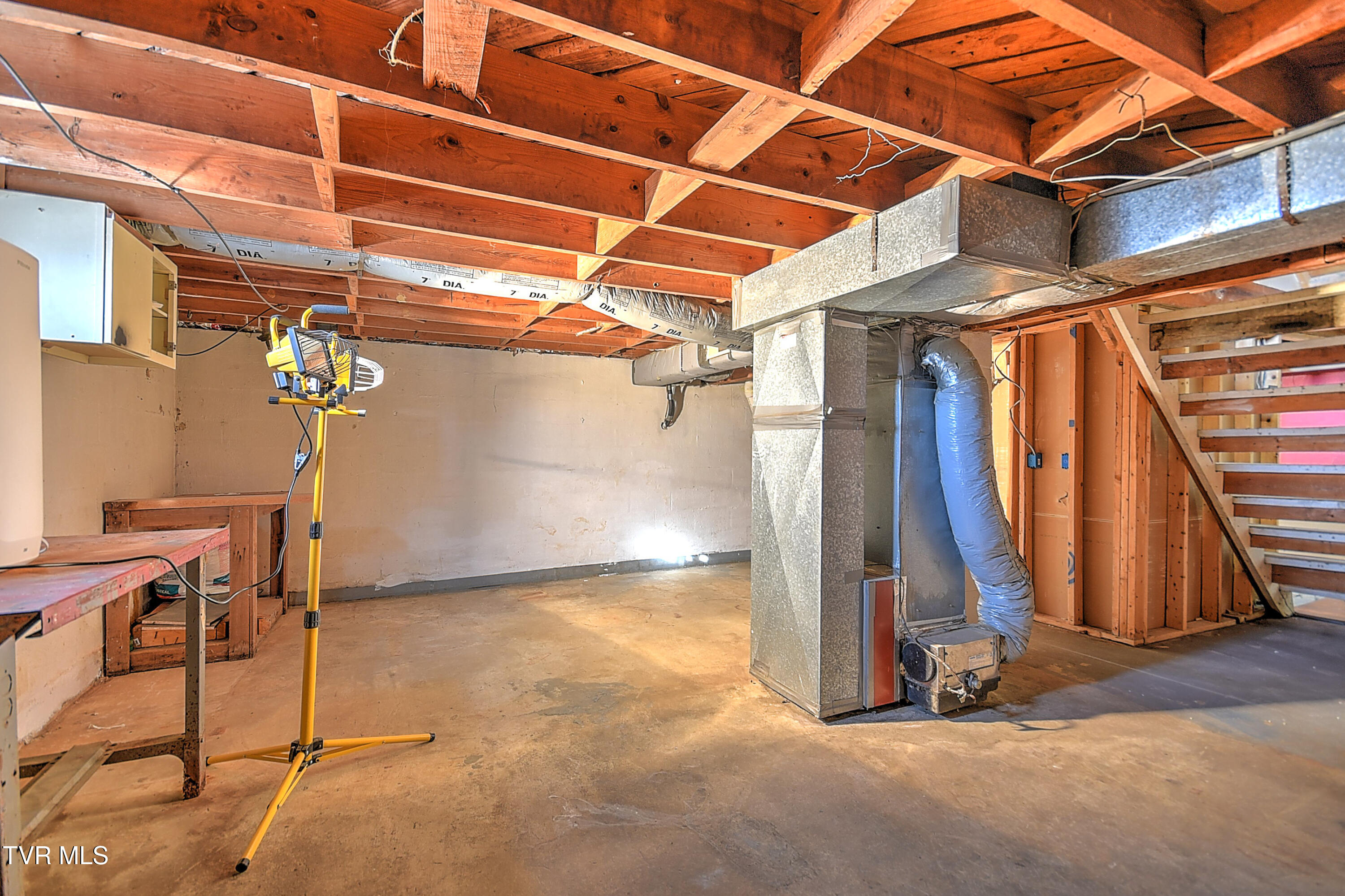 204 Lucy Road Kingsport, TN 37660 - Photo 34 of 41 204 Lucy DP-34