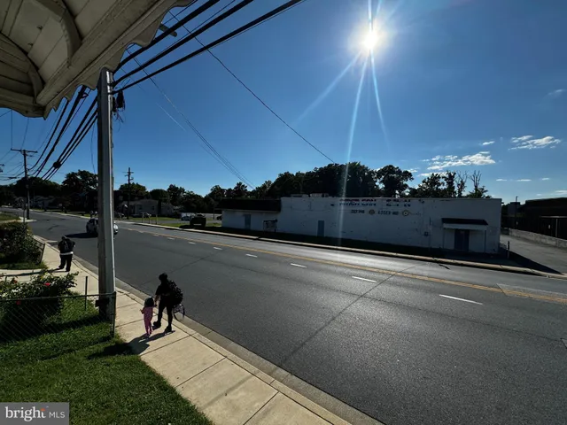 $299,000 | 15 South Marlyn Avenue, Essex, MD 21221