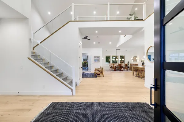 $1,067,212 | 4951 Parkside Circle, Eagan, MN 55123