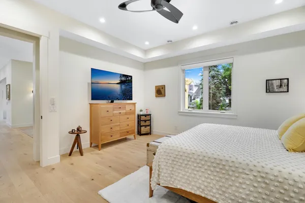 $1,067,212 | 4951 Parkside Circle, Eagan, MN 55123