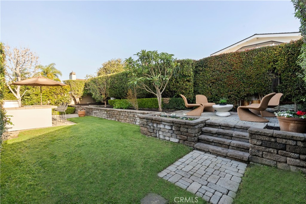 453 Seaward Road Corona del Mar, CA 92625 - Photo 17 of 18