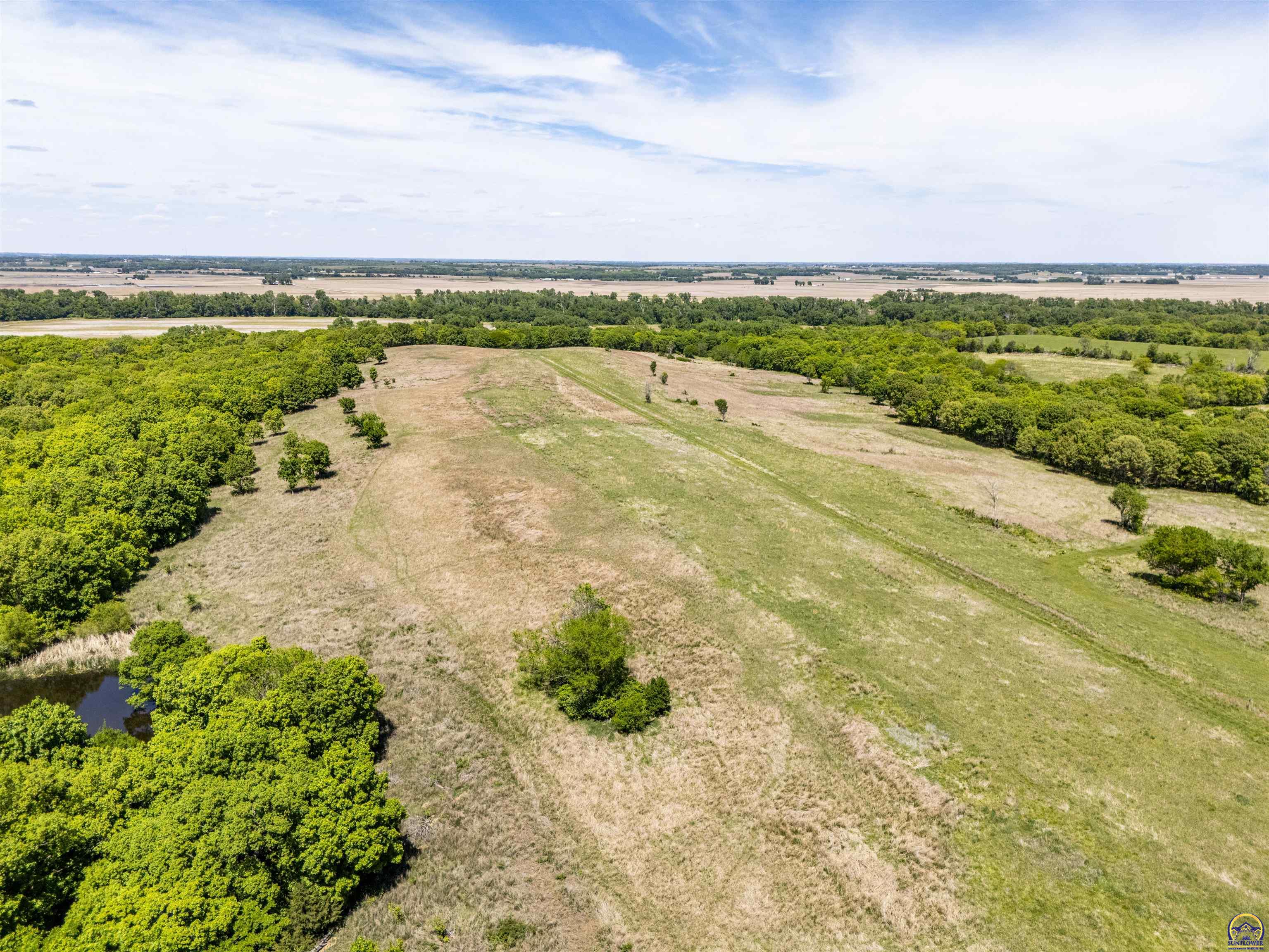 2026 Northwest Douglas Road Topeka, KS 66615 - Photo 69 of 94