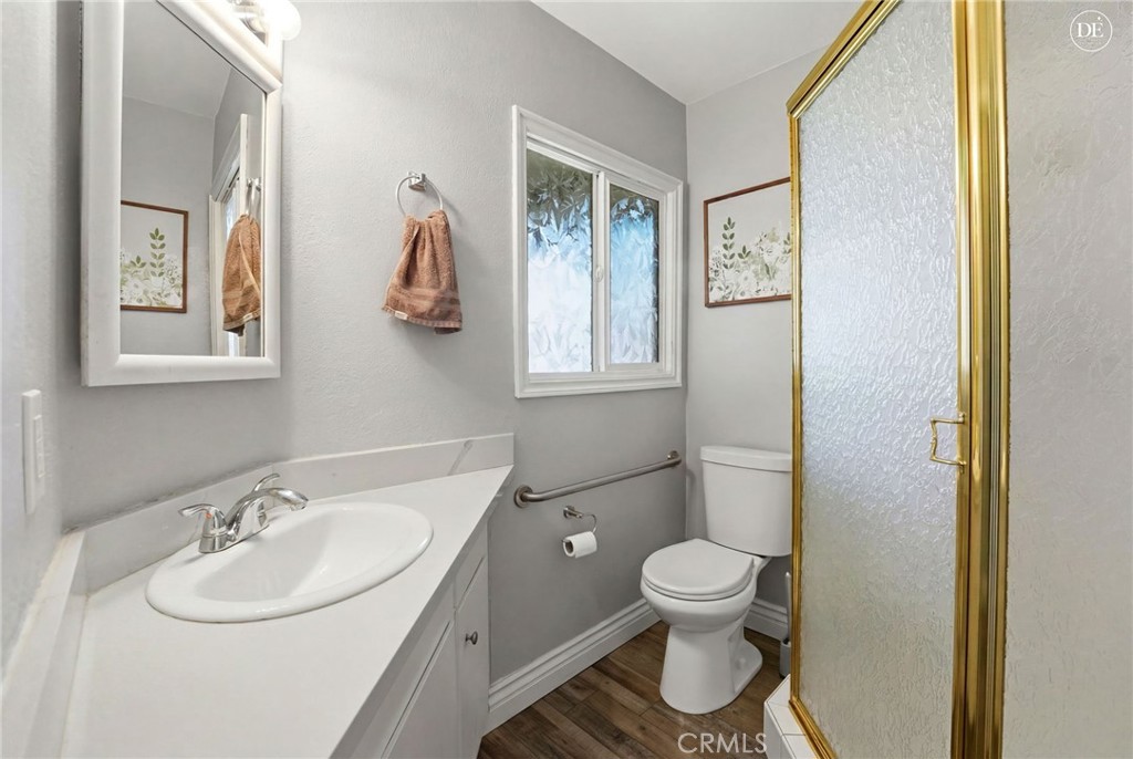 2803 Shenandoah Road Riverside, CA 92506 - Photo 18 of 35 Bath 2