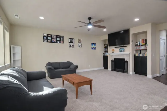 $649,000 | 9028 Buttercup Street Southeast, Tumwater, WA 98501