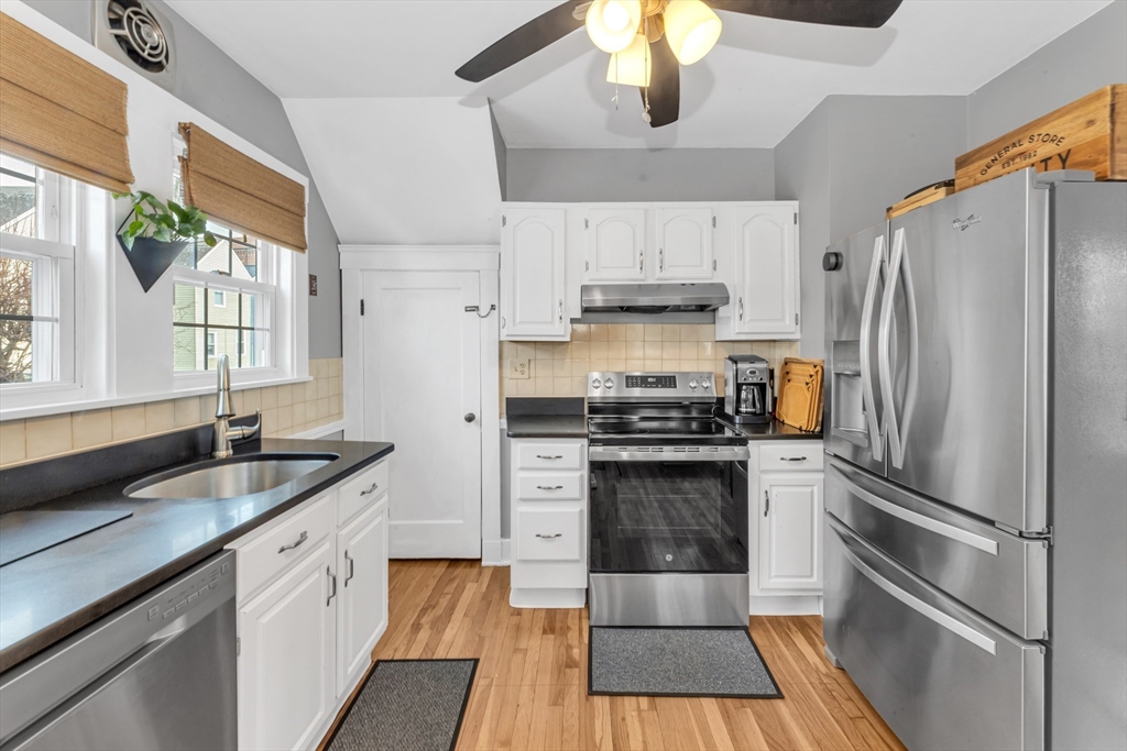 24 Rhoda Street Boston, MA 02132 - Photo 12 of 32 Gallery Image 12
