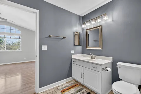 $300,000 | 3314 Blue Ridge Drive, Unit 3314, Carpentersville, IL 60110