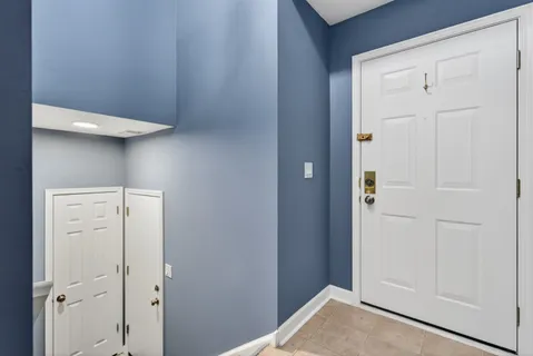 $300,000 | 3314 Blue Ridge Drive, Unit 3314, Carpentersville, IL 60110