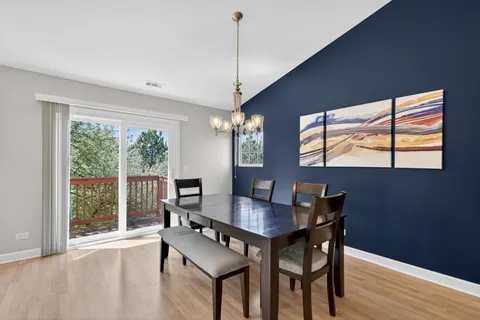 $300,000 | 3314 Blue Ridge Drive, Unit 3314, Carpentersville, IL 60110