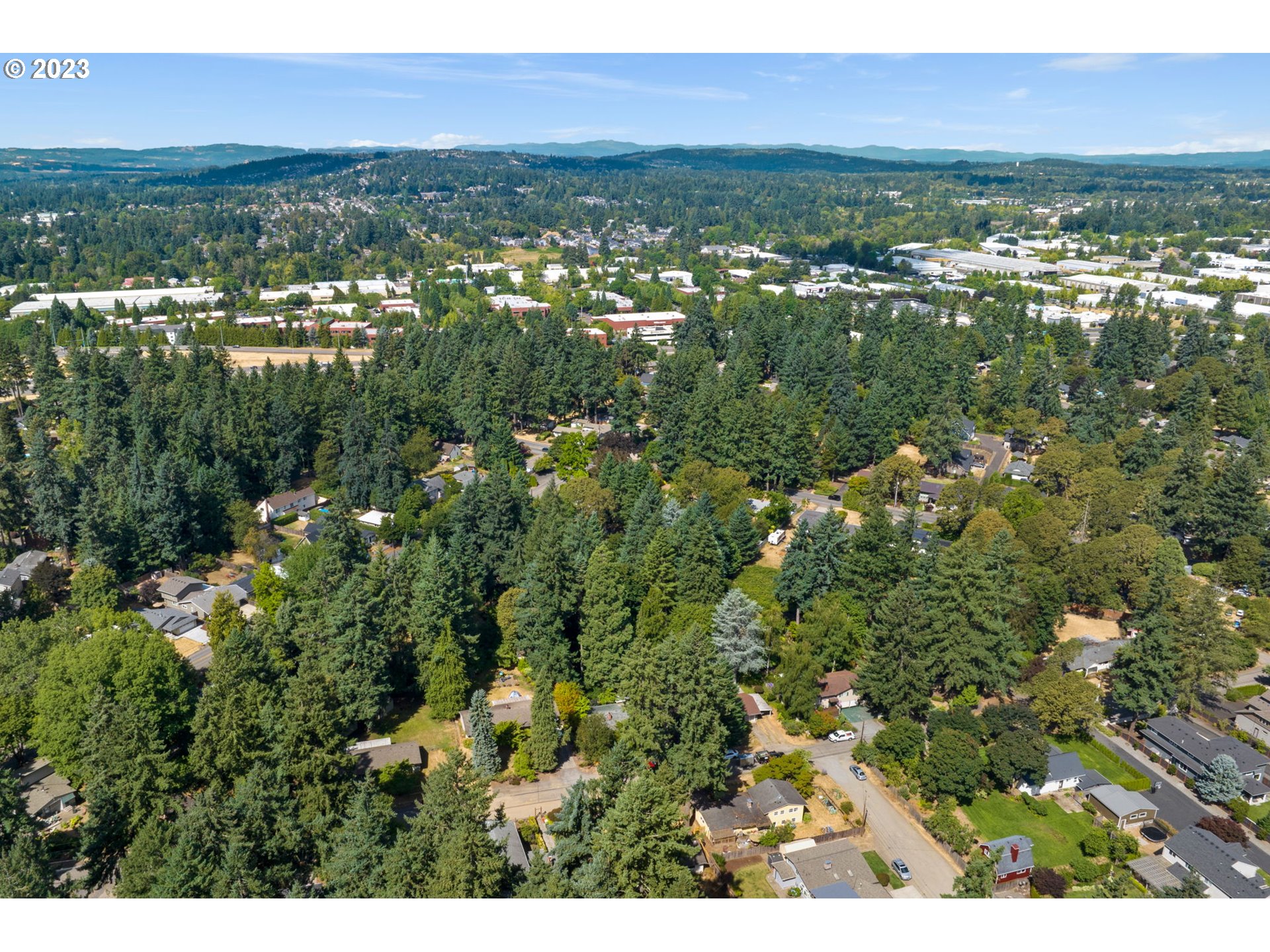 16164 Parker Road Lake Oswego, OR 97035 - Photo 6 of 12 Gallery Image 6