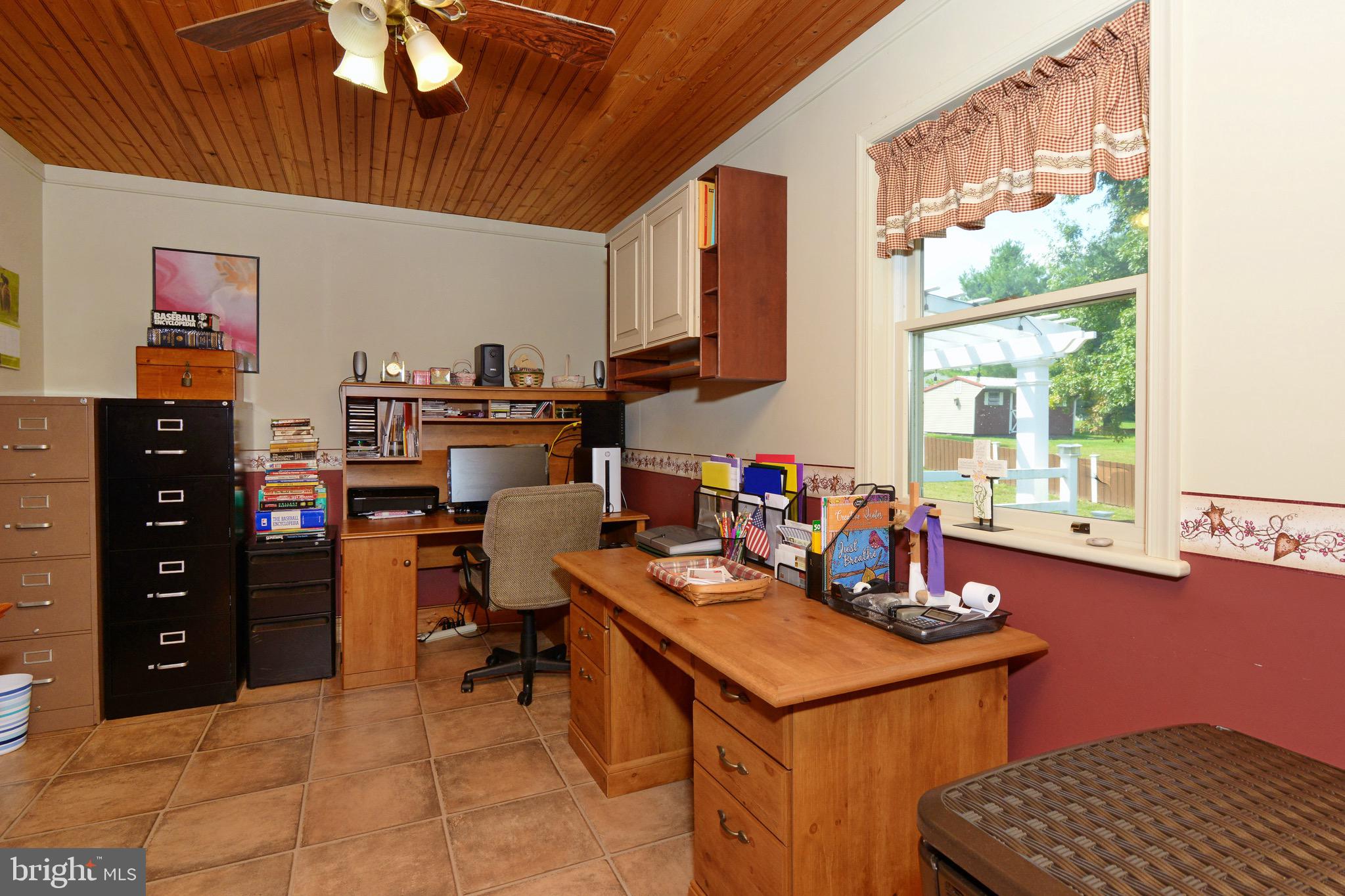 205 Cross Road Gilbertsville, PA 19525 - Photo 11 of 49 Gallery Image 11