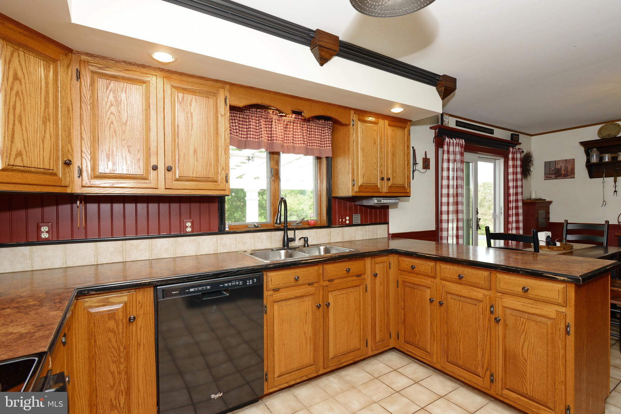 205 Cross Road Gilbertsville, PA 19525 - Photo 14 of 49 Gallery Image 14