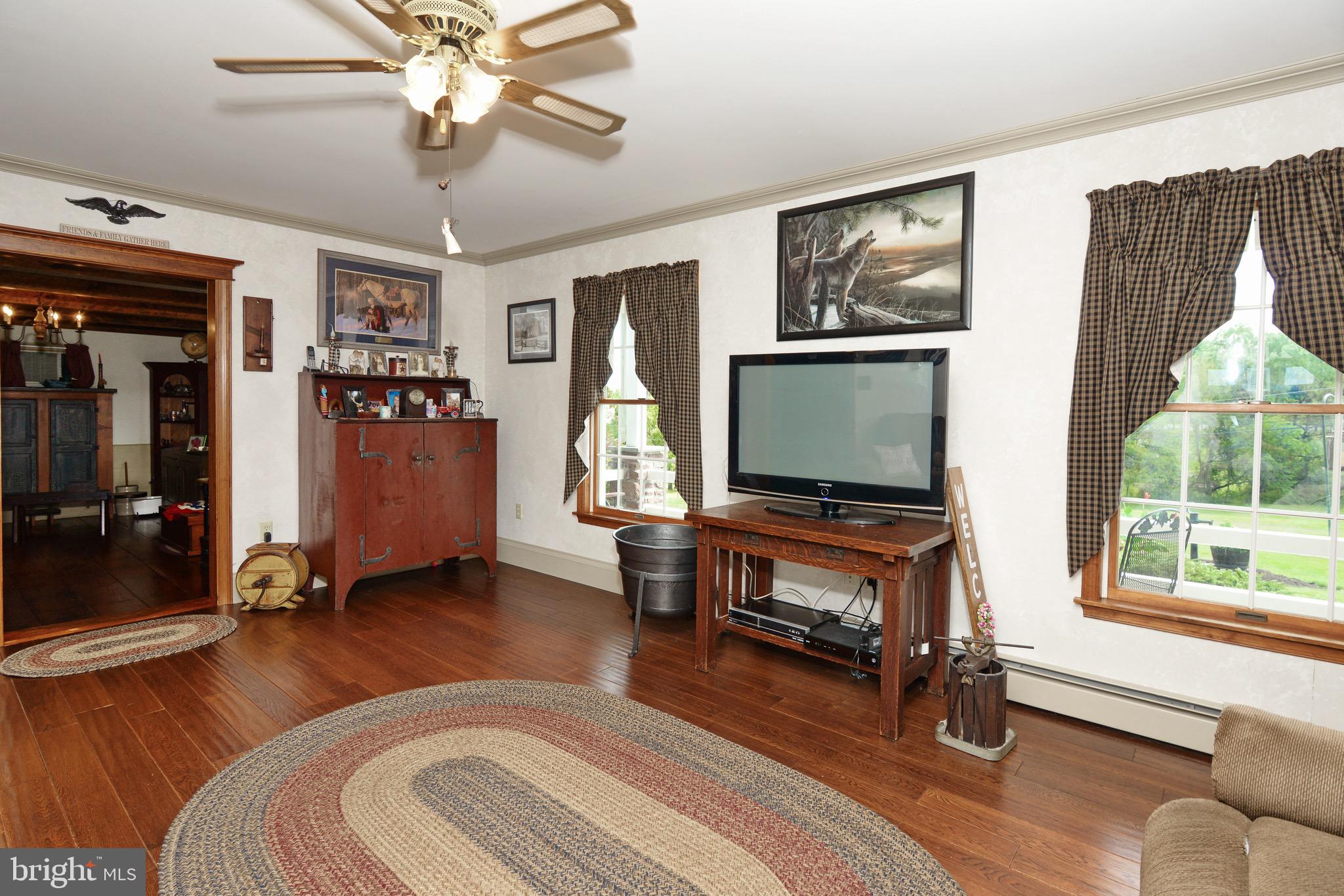 205 Cross Road Gilbertsville, PA 19525 - Photo 5 of 49 Gallery Image 5