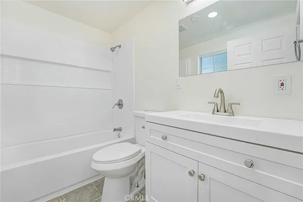 $2,900 | 400 West 109th Street, Unit 2, Los Angeles, CA 90061