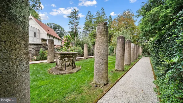 $2,900,000 | 1717 Woodland Road, Abington, PA 19001