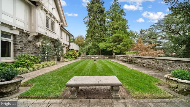 $2,900,000 | 1717 Woodland Road, Abington, PA 19001