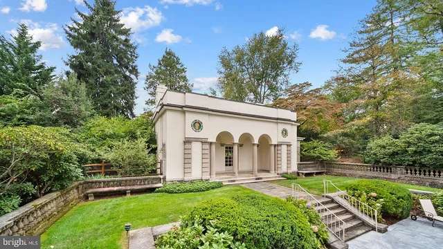 $2,900,000 | 1717 Woodland Road, Abington, PA 19001