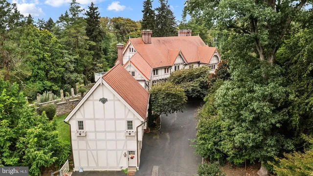 $2,900,000 | 1717 Woodland Road, Abington, PA 19001