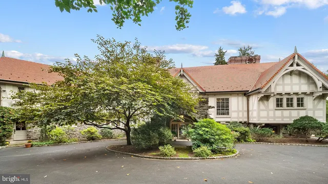 $2,900,000 | 1717 Woodland Road, Abington, PA 19001