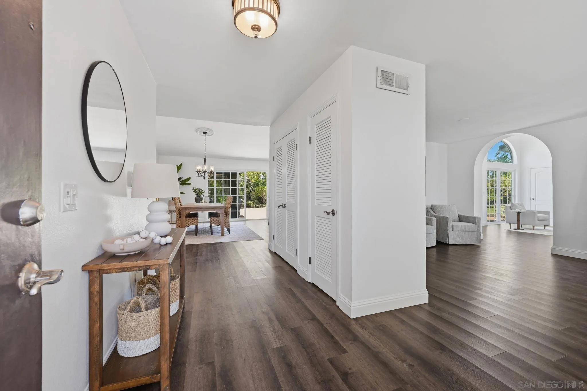 1619 Mapleleaf Court Encinitas, CA 92024 - Photo 8 of 60