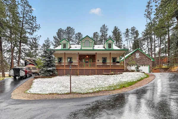 $975,000 | 916 Tenderfoot Drive, Larkspur, CO 80118