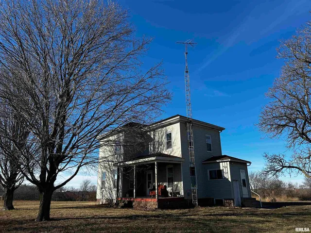 $320,000 | 7749 Clarksville Road, Rochester, IL 62563