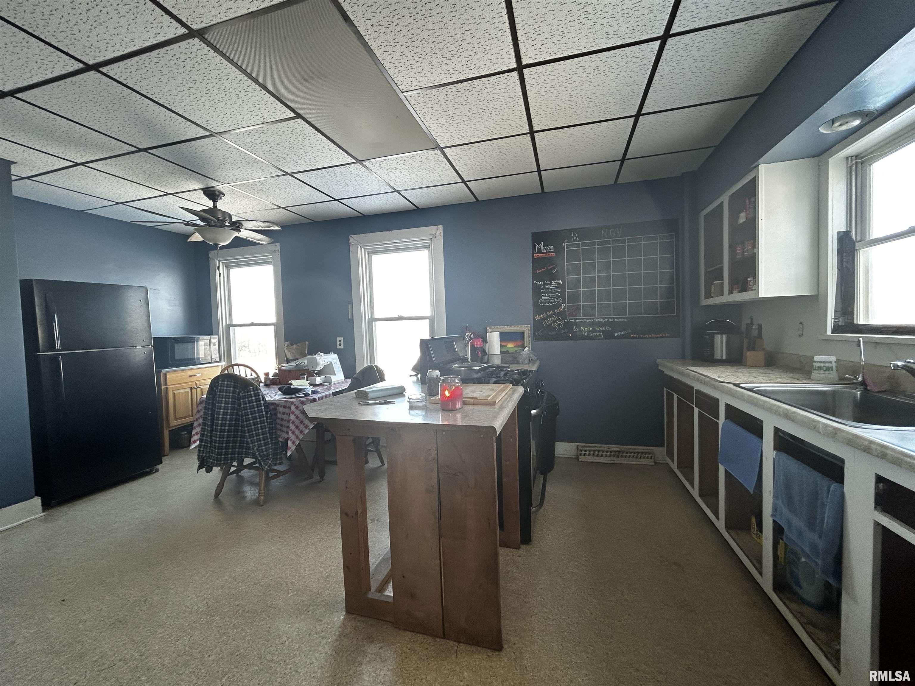 7749 Clarksville Road Rochester, IL 62563 - Photo 3 of 5