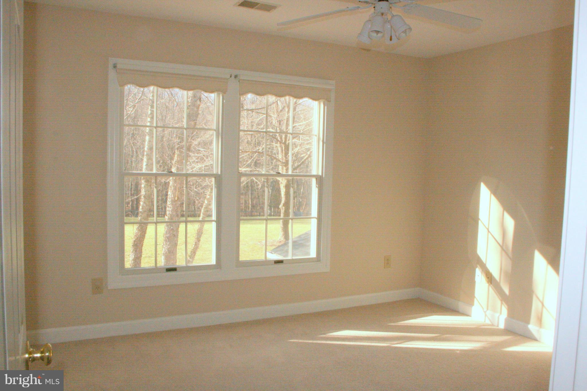 19810 Falling Spring Court Gaithersburg, MD 20882 - Photo 22 of 30 Bedroom 4
