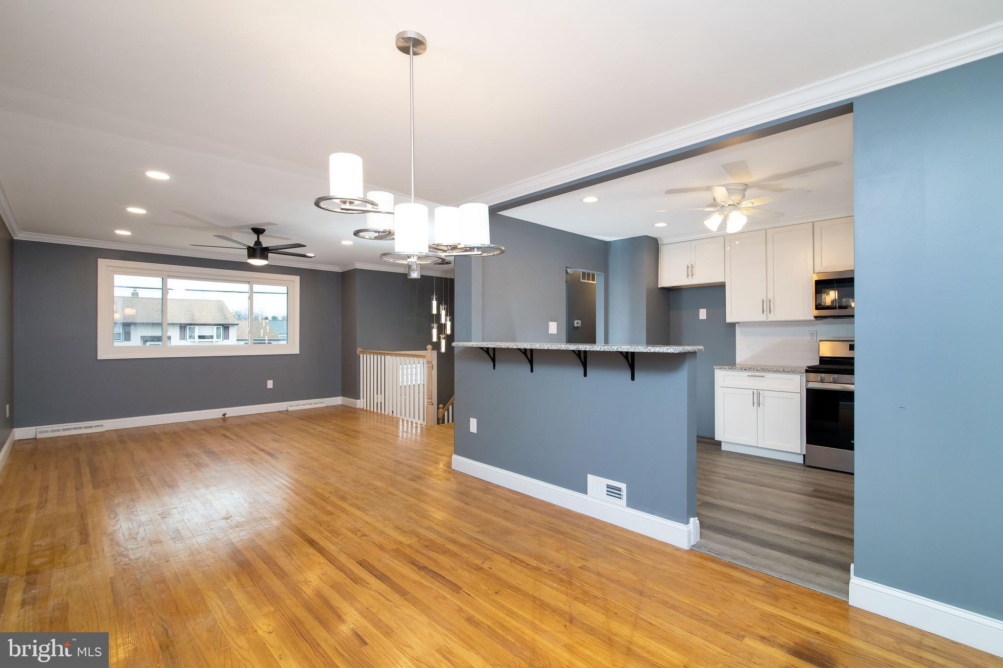 328 Peach Road Bellmawr, NJ 08031 - Photo 15 of 57 Dining Room view