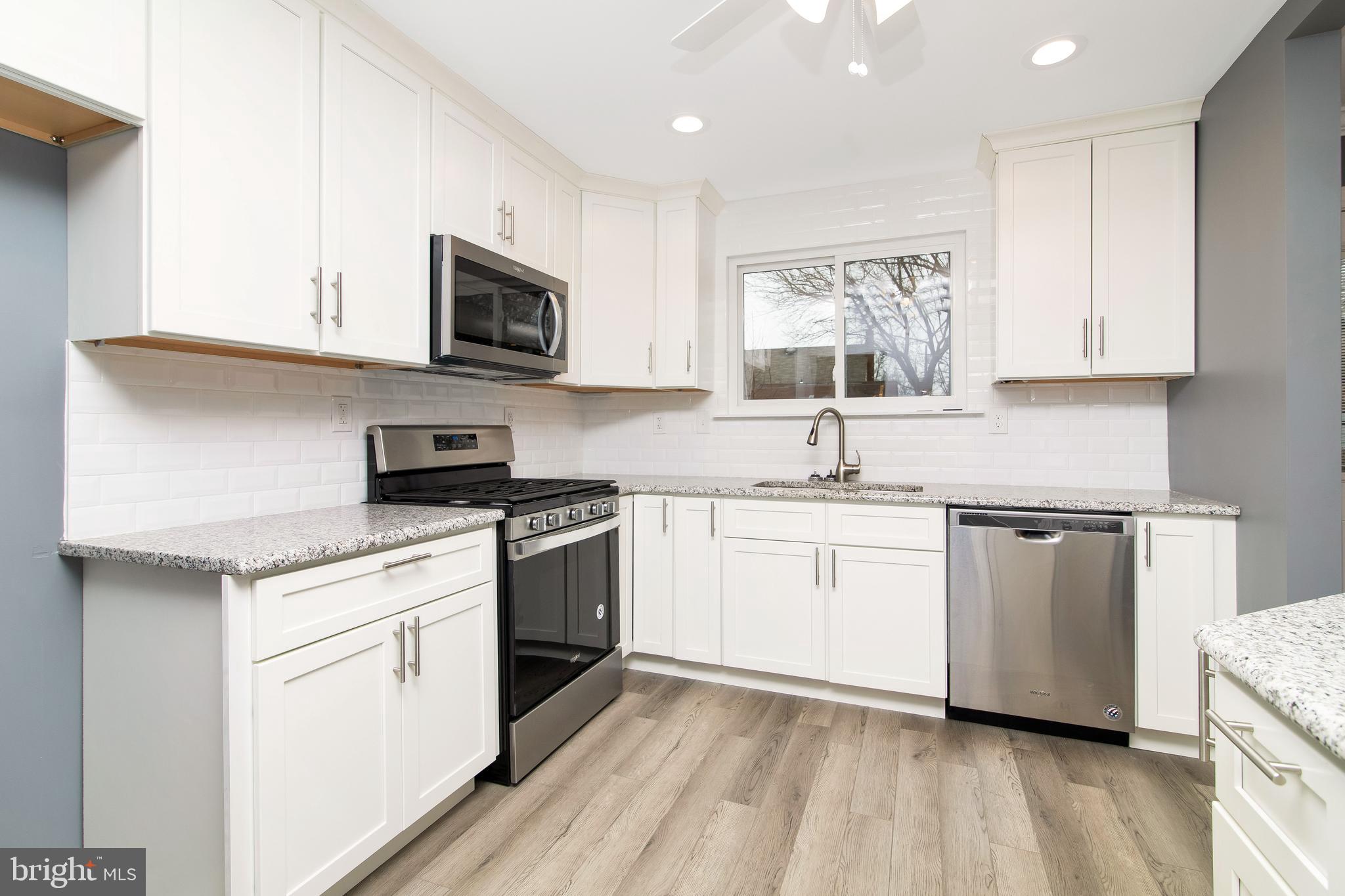 328 Peach Road Bellmawr, NJ 08031 - Photo 7 of 57 Whirlpool appliances!