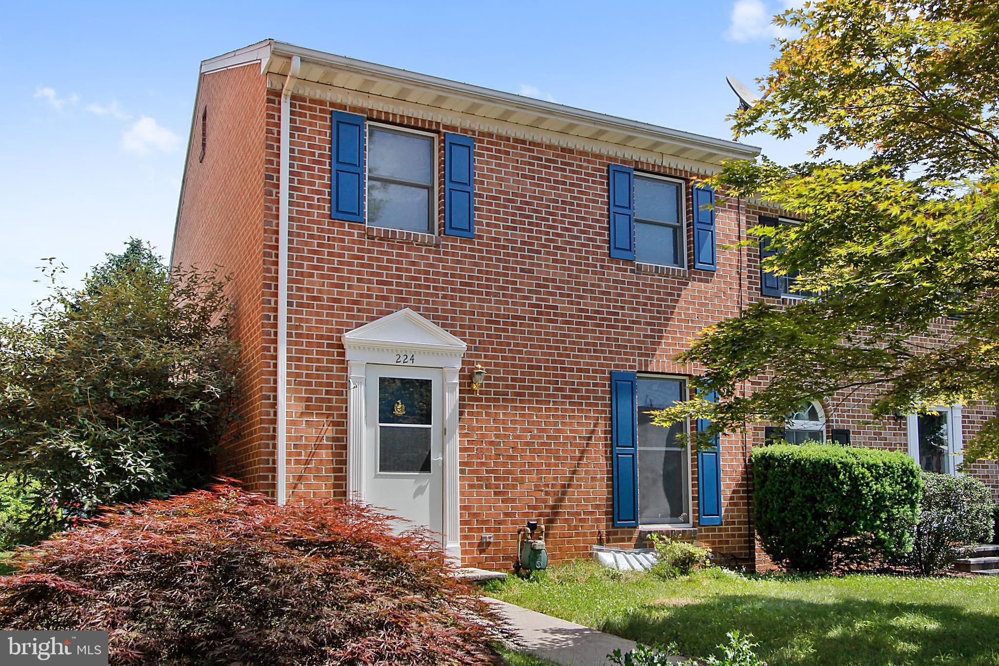 224 Georgetown Court Hanover, PA 17331 - Photo 1 of 22 Exterior Front
