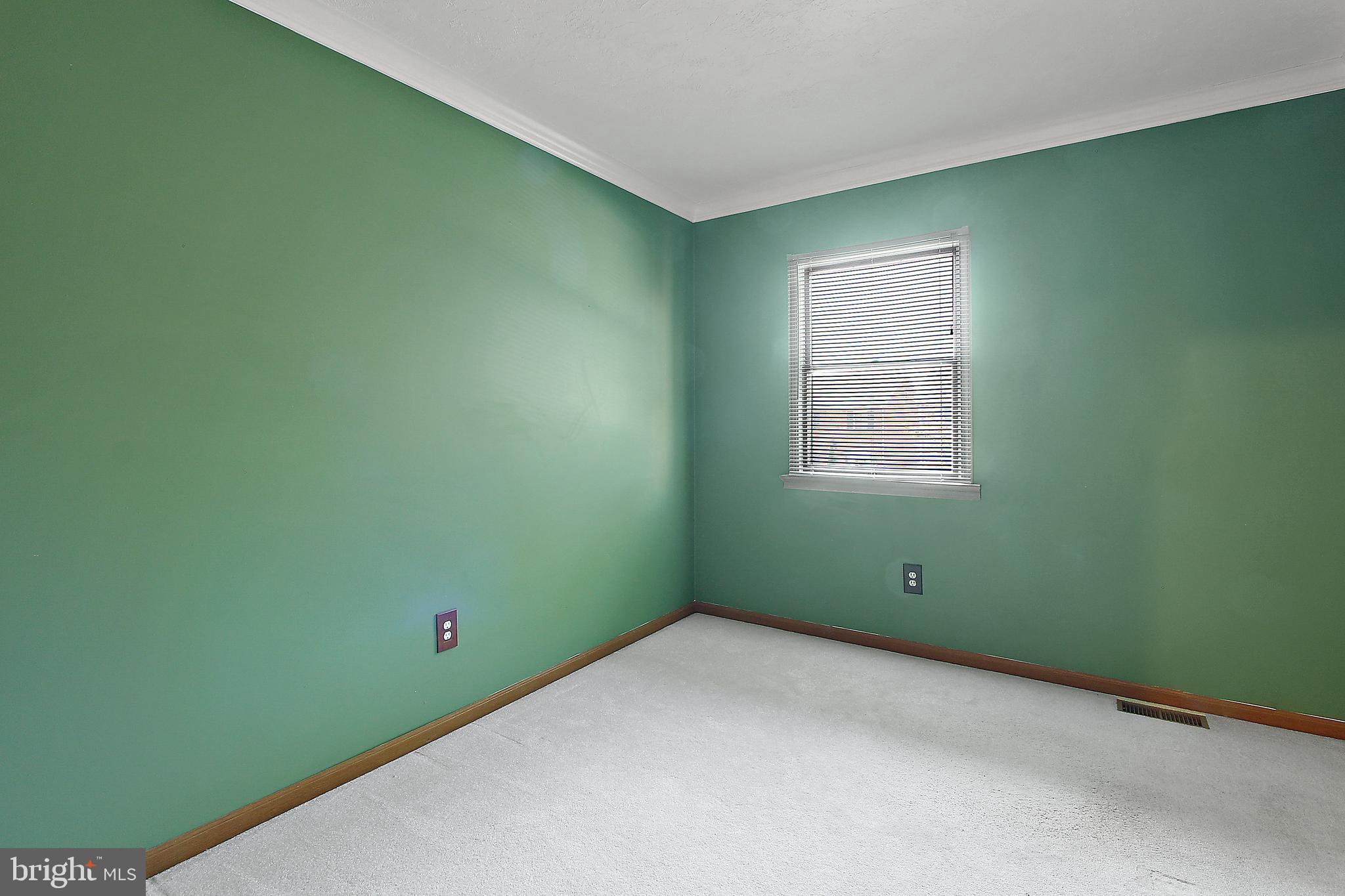224 Georgetown Court Hanover, PA 17331 - Photo 16 of 22 Third Bedroom