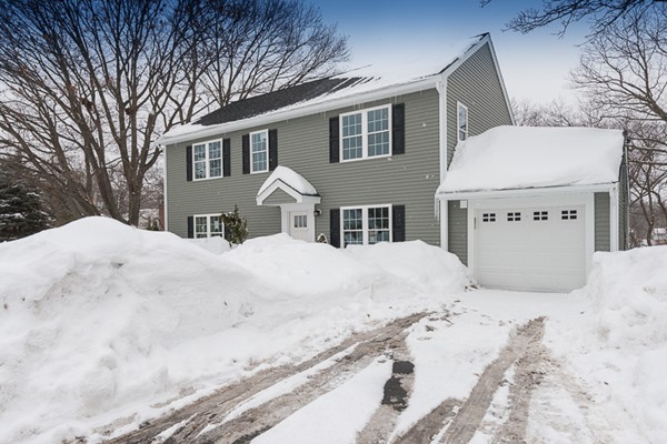 16 Christine Road Arlington, MA 02474 - Photo 2 of 27 Gallery Image 2