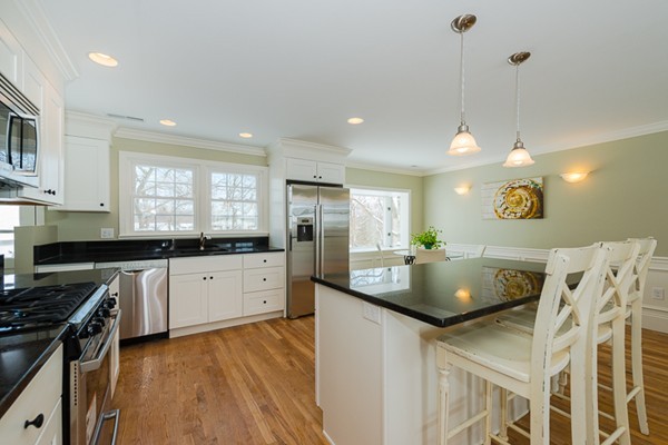 16 Christine Road Arlington, MA 02474 - Photo 9 of 27 Gallery Image 9