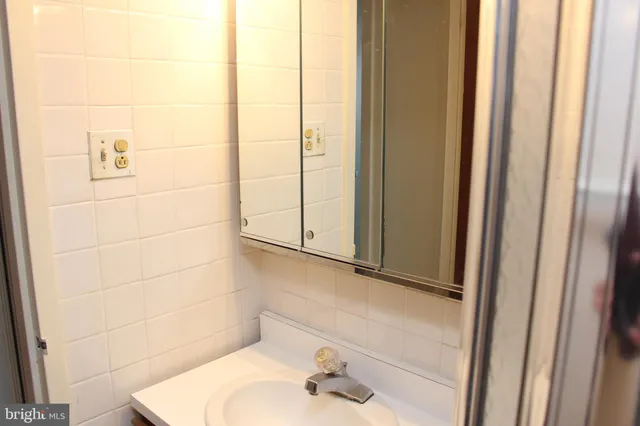 $1,500 | 1030 East Lancaster Avenue, Unit 111, Bryn Mawr, PA 19010